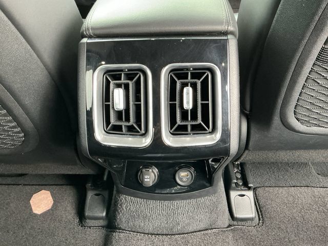 Used 2023 Kia Sorento SX AWD/4WD image 28