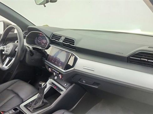 Used 2020 Audi Q3 2.0T Premium w/ Convenience Package image 22