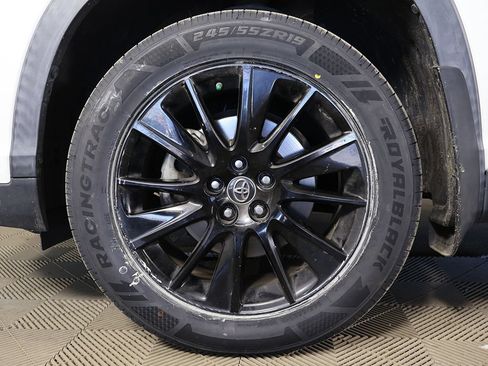 Used 2019 Toyota Highlander SE AWD/4WD image 21