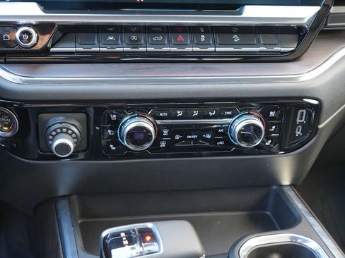 Used 2023 GMC Sierra 1500 SLT w/ SLT Premium Package image 27