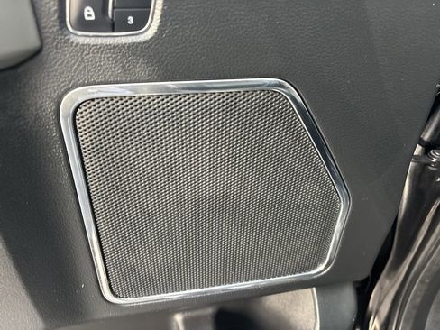 Used 2016 Ford F150 Lariat w/ Equipment Group 502A Luxury image 19