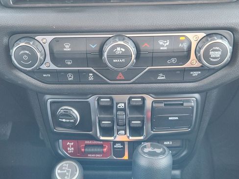 New 2026 Jeep Wrangler Unlimited Sport image 15