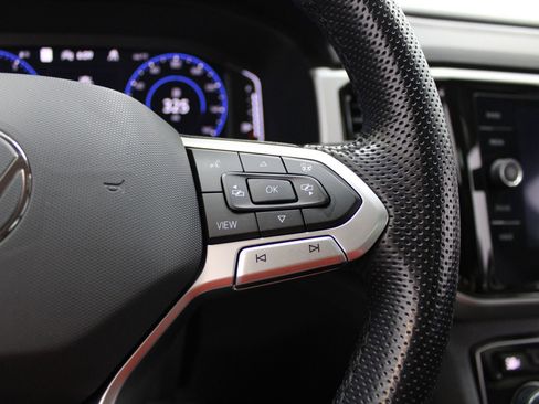 Used 2021 Volkswagen Atlas SEL Premium image 40