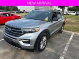 Used 2020 Ford Explorer XLT w/ Equipment Group 202A image 2