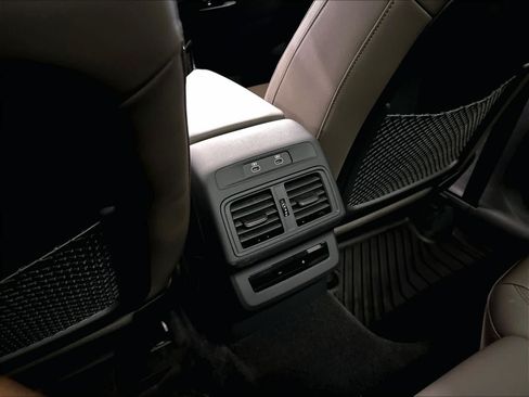 Used 2025 Audi Q5 Premium w/ Premium Plus AWD/4WD image 33