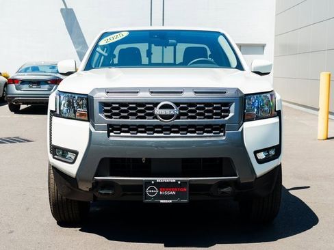 New 2025 Nissan Frontier SV w/ SV Convenience Package image 2