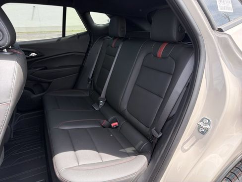 New 2026 Chevrolet Trax RS w/ Sunroof Package FWD image 25