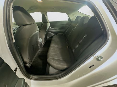 Used 2021 Hyundai Elantra SEL FWD image 26