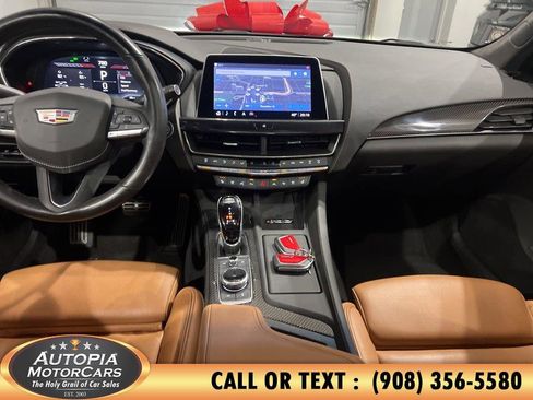 Used 2022 Cadillac CT5 V image 28