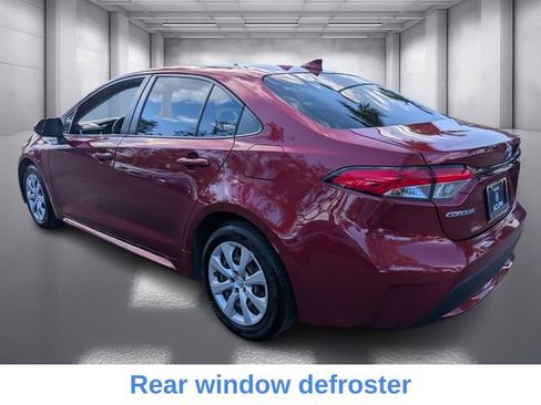 Used 2022 Toyota Corolla LE image 9