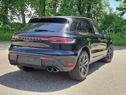 Certified 2025 Porsche Macan Turbo AWD/4WD image 7