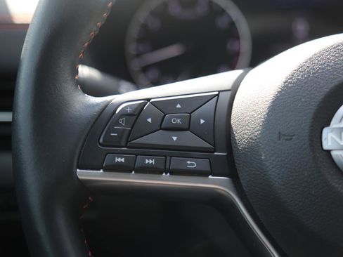 Used 2024 Nissan Sentra SR w/ SR Premium Package image 12