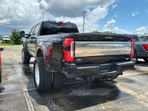 Used 2024 Ford F450 Limited w/ FX4 Off-Road Package AWD/4WD image 4