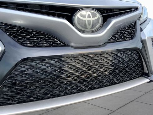 Used 2019 Toyota Camry XSE FWD image 29