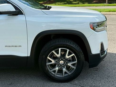 Used 2023 GMC Acadia SLE w/ Driver Convenience Package FWD image 11
