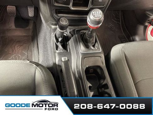 Used 2020 Jeep Wrangler Sport image 24