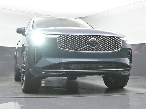New 2026 Volvo XC90 T8 Ultra image 38