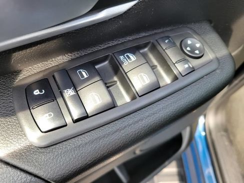 Used 2022 RAM 1500 Big Horn AWD/4WD image 13