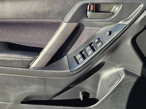 Used 2017 Subaru Forester 2.5i Premium image 17