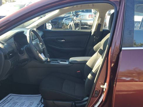 Used 2021 Nissan Sentra SV image 19