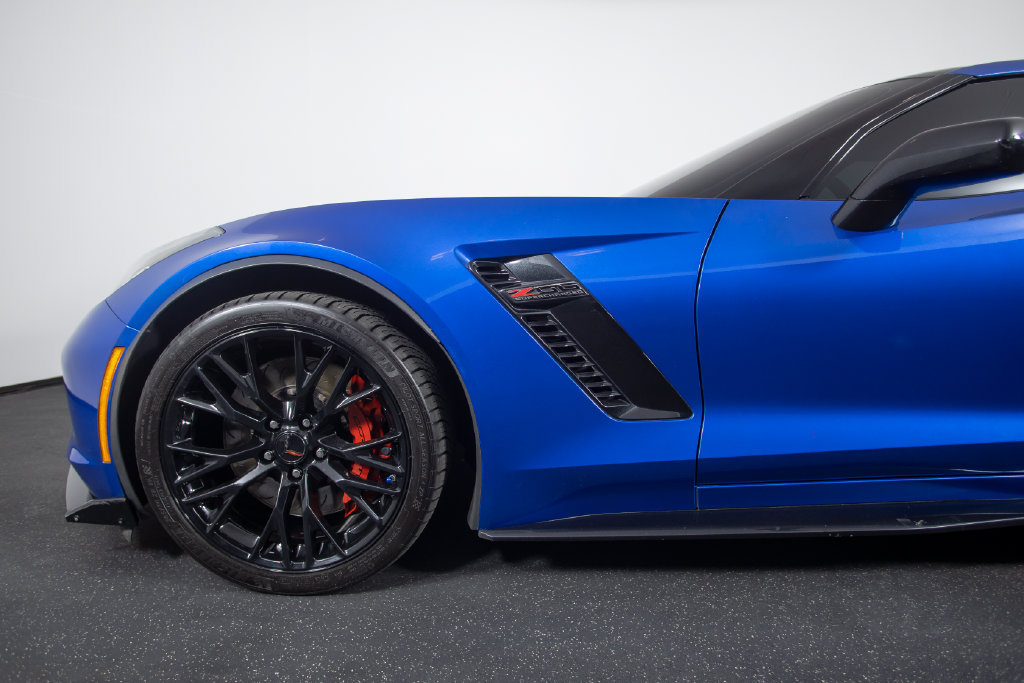 Used 2016 Chevrolet Corvette Z06 w/ 3LZ Preferred Equipment Group RWD image 10