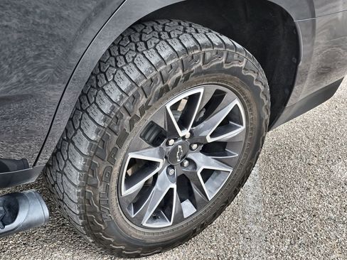 Used 2022 Chevrolet Tahoe Z71 w/ Luxury Package image 10