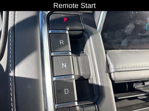 Used 2023 Chevrolet Suburban Z71 w/ Z71 Off-Road Package image 17