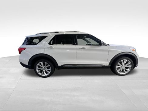 Used 2021 Ford Explorer Platinum w/ Equipment Group 601A image 4