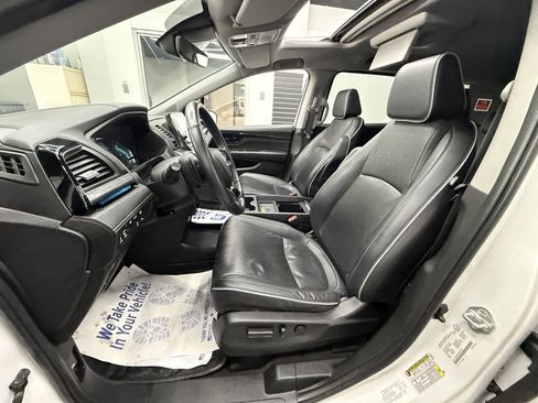 Used 2023 Honda Odyssey Touring image 12