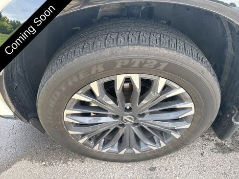 Used 2024 Nissan Rogue Platinum w/ Platinum Premium Package AWD/4WD image 21