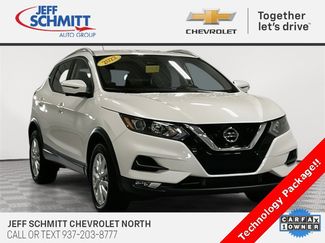 Used 2022 Nissan Rogue Sport SV w/ Technology Package image 1