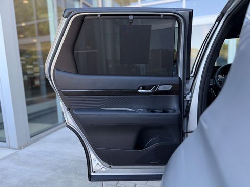 Used 2024 Hyundai Palisade Calligraphy image 25