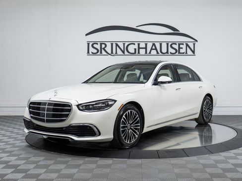 Used 2022 Mercedes-Benz S 580 4MATIC Sedan image 1