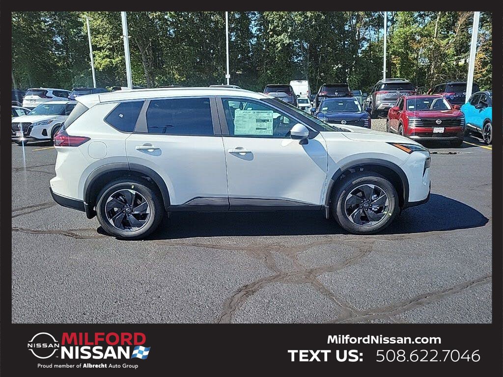 Used 2026 Nissan Rogue SV w/ SV Premium Package AWD/4WD image 5