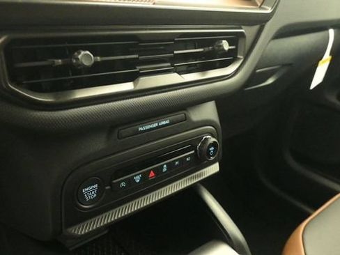 New 2026 Ford Bronco Sport Outer Banks w/ Outer Banks Tech Package+ AWD/4WD image 17