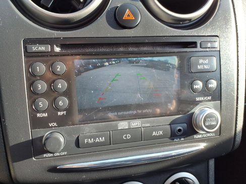 Used 2011 Nissan Rogue SV image 23