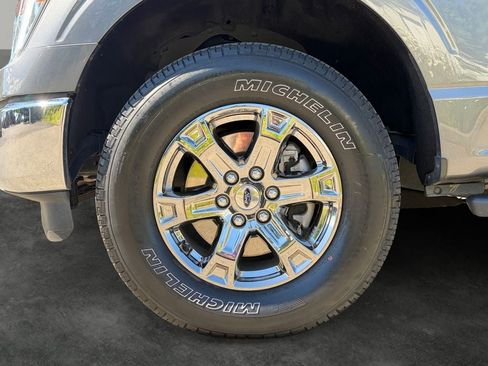 Used 2021 Ford F150 XLT w/ Equipment Group 302A High AWD/4WD image 4