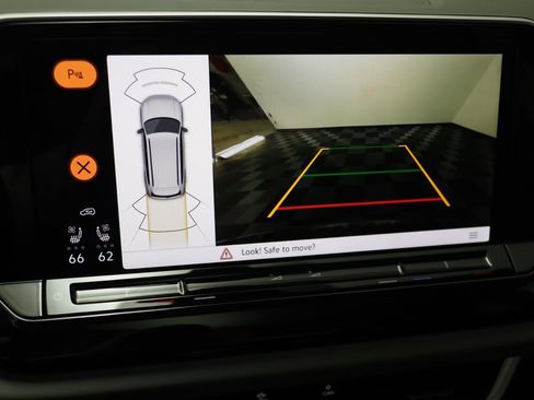 New 2026 Volkswagen Atlas Peak Edition image 10