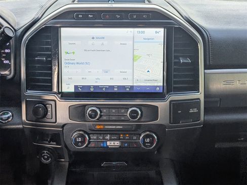 Used 2022 Ford F450 Platinum w/ FX4 Off-Road Package image 19