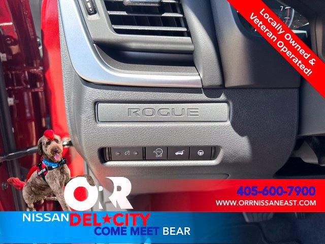 New 2026 Nissan Rogue SV AWD/4WD image 15