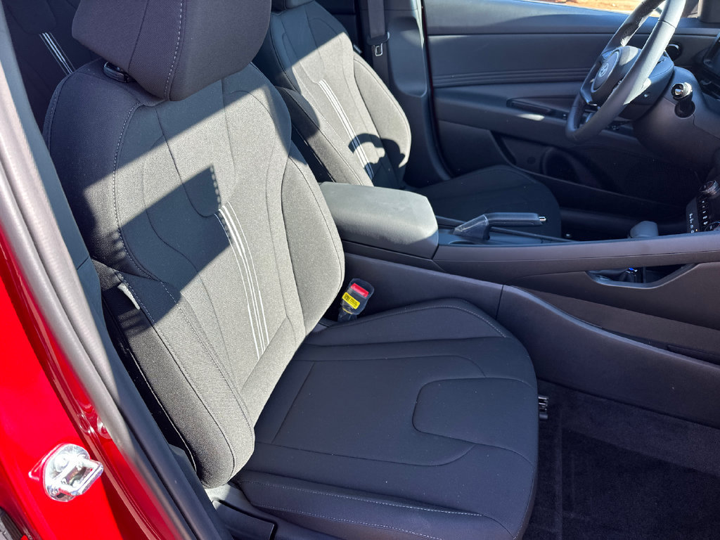 Certified 2026 Hyundai Elantra Sport FWD image 13