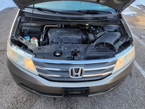 Used 2011 Honda Odyssey LX image 18