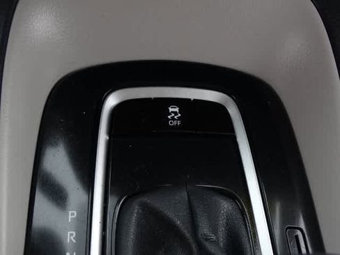 Certified 2024 Toyota Corolla LE FWD image 31