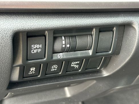 Used 2023 Subaru Crosstrek 2.5i Limited image 17