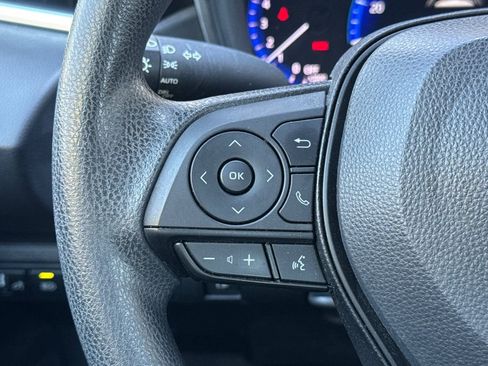 Used 2022 Toyota Corolla LE FWD image 34