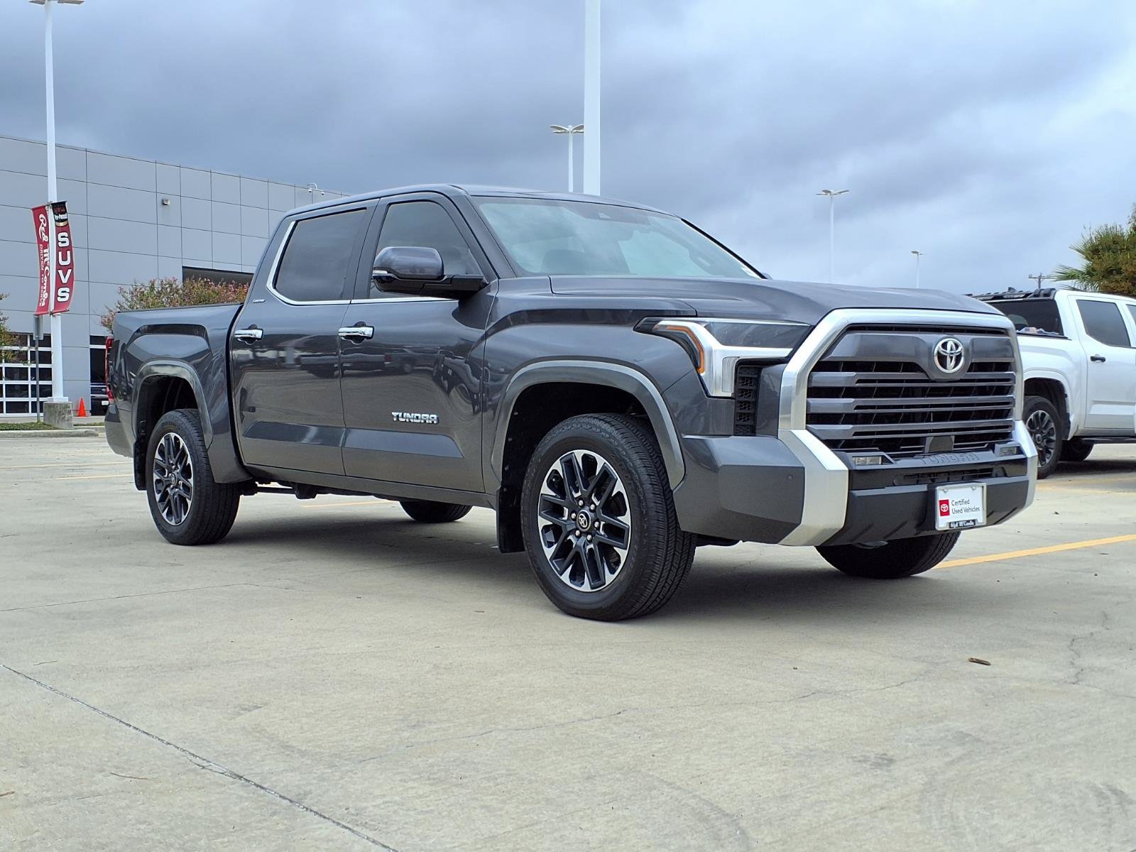 Certified 2025 Toyota Tundra Limited AWD/4WD image 3
