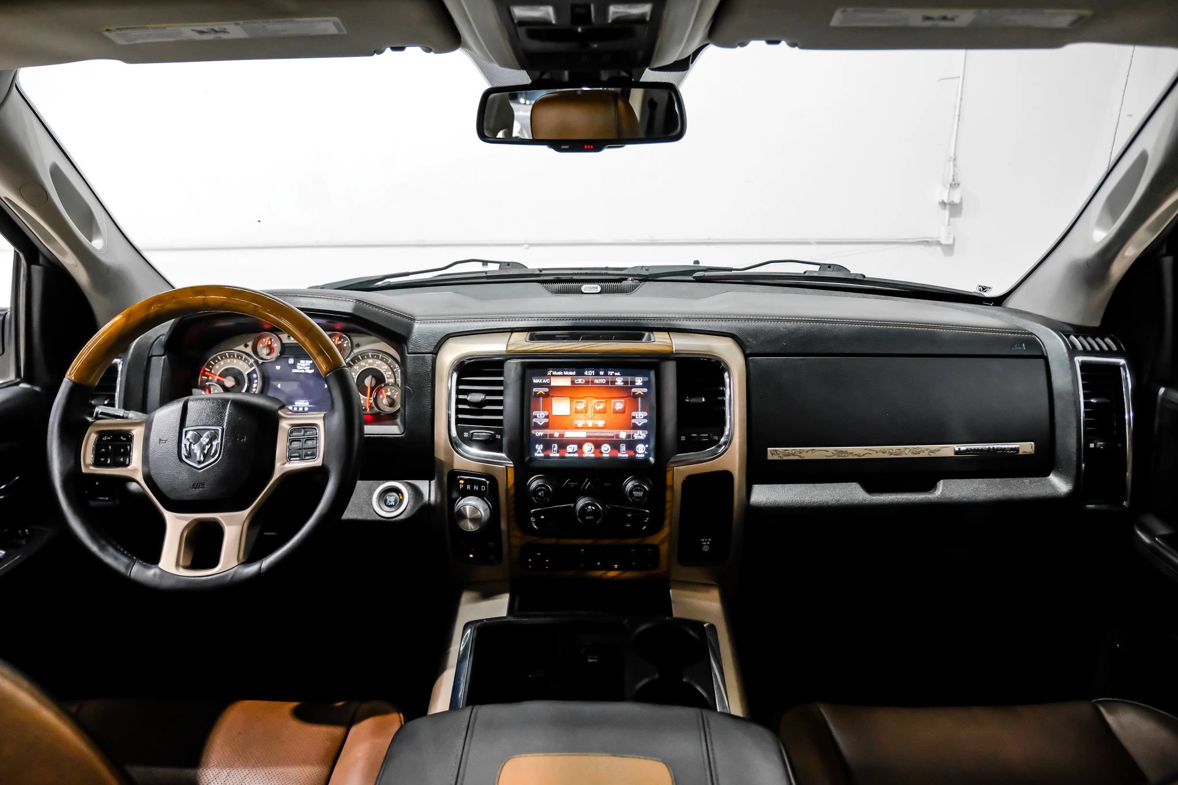 Used 2014 RAM 1500 Laramie Longhorn w/ Convenience Group AWD/4WD image 21