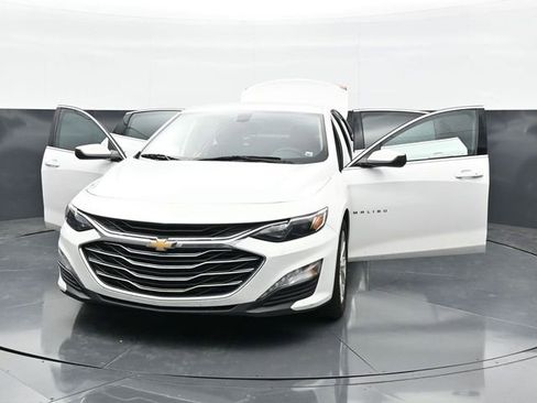Used 2019 Chevrolet Malibu LT FWD image 42