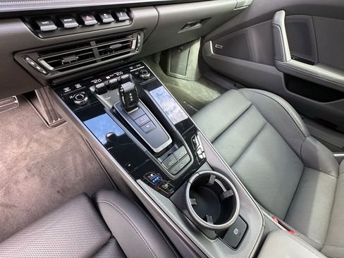 Used 2020 Porsche 911 Carrera image 26