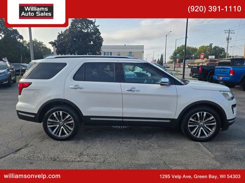 Used 2019 Ford Explorer Platinum image 3